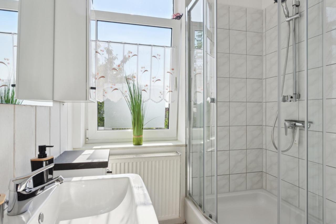 Schoenes Ferien-Appartement Fuer Bis Zu 6 Personen Halberstadt Exterior photo